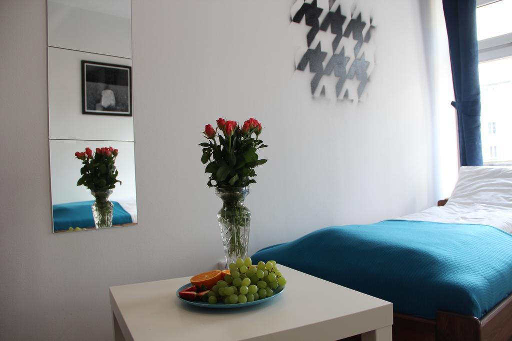 Baba Hostel Kaliszki Exteriör bild