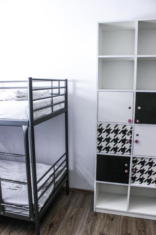 Baba Hostel Kaliszki Exteriör bild